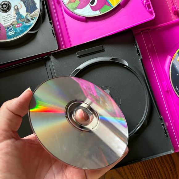 4 Barney DVDs & 1 Elmo DVD-Make Believe Colorful World Springtime Fun Special - Picture 7 of 9